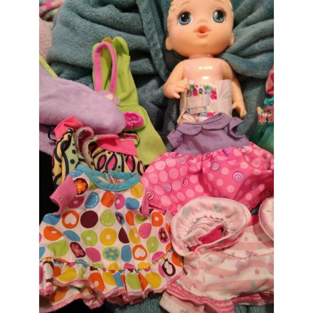 Baby Alive Ready for Bed Baby Doll Blonde with outfits - large lot!